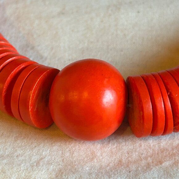 Orange Wood Disc Beaded Statement Necklace w Large Center Bead MCM - Picture 3 of 8